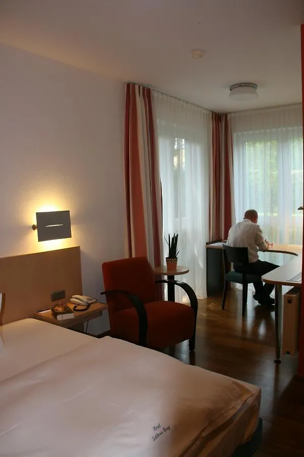 Hotel Schloss Berg Berg am Starnberger See 3*,